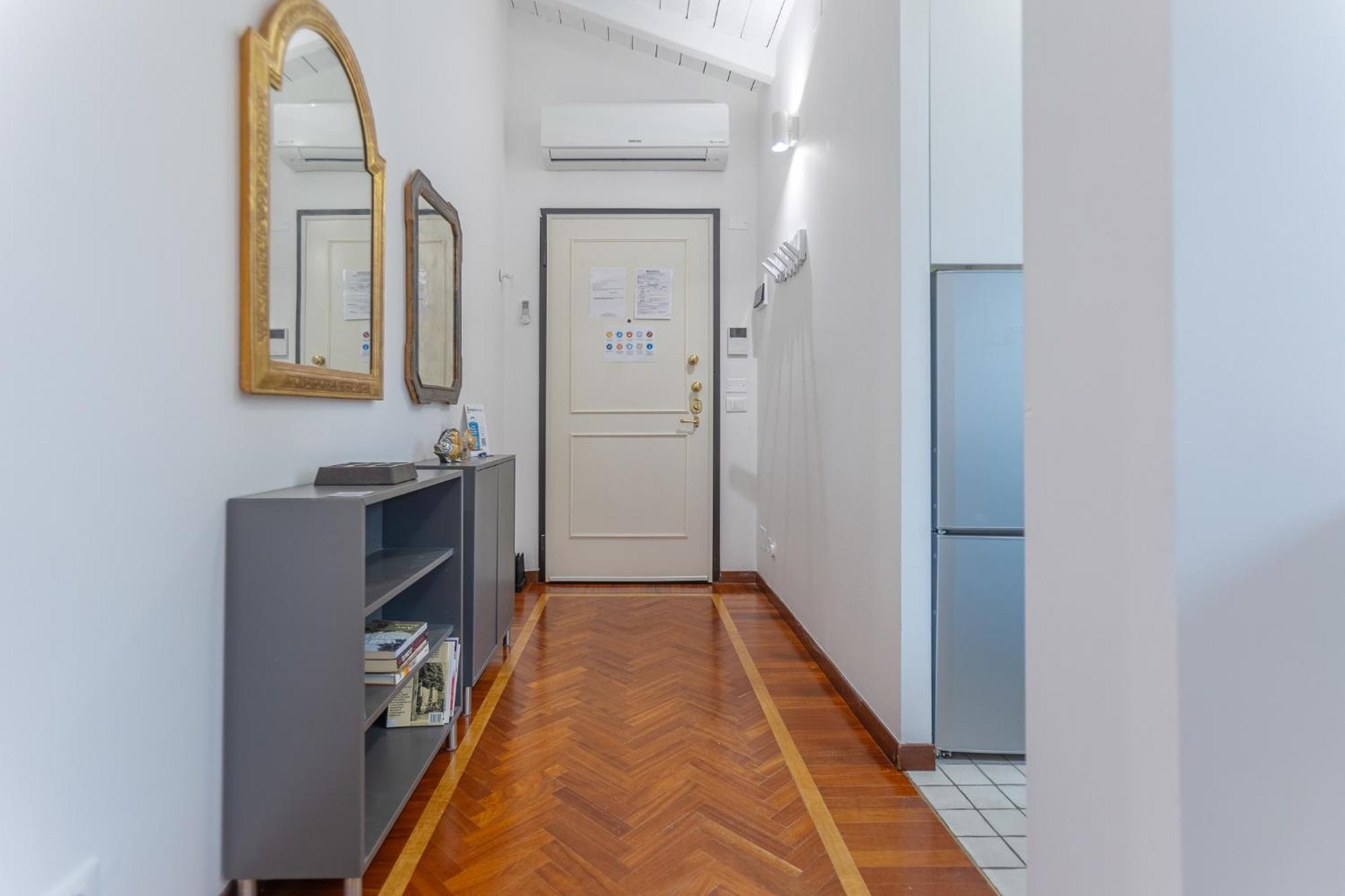 Ferienwohnung Pratello Elegante E Raffinata Mansarda Bologna Exterior foto